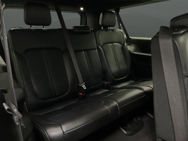 Used 2024 Jeep Wagoneer L 4WD w/ Premium Group I image 35