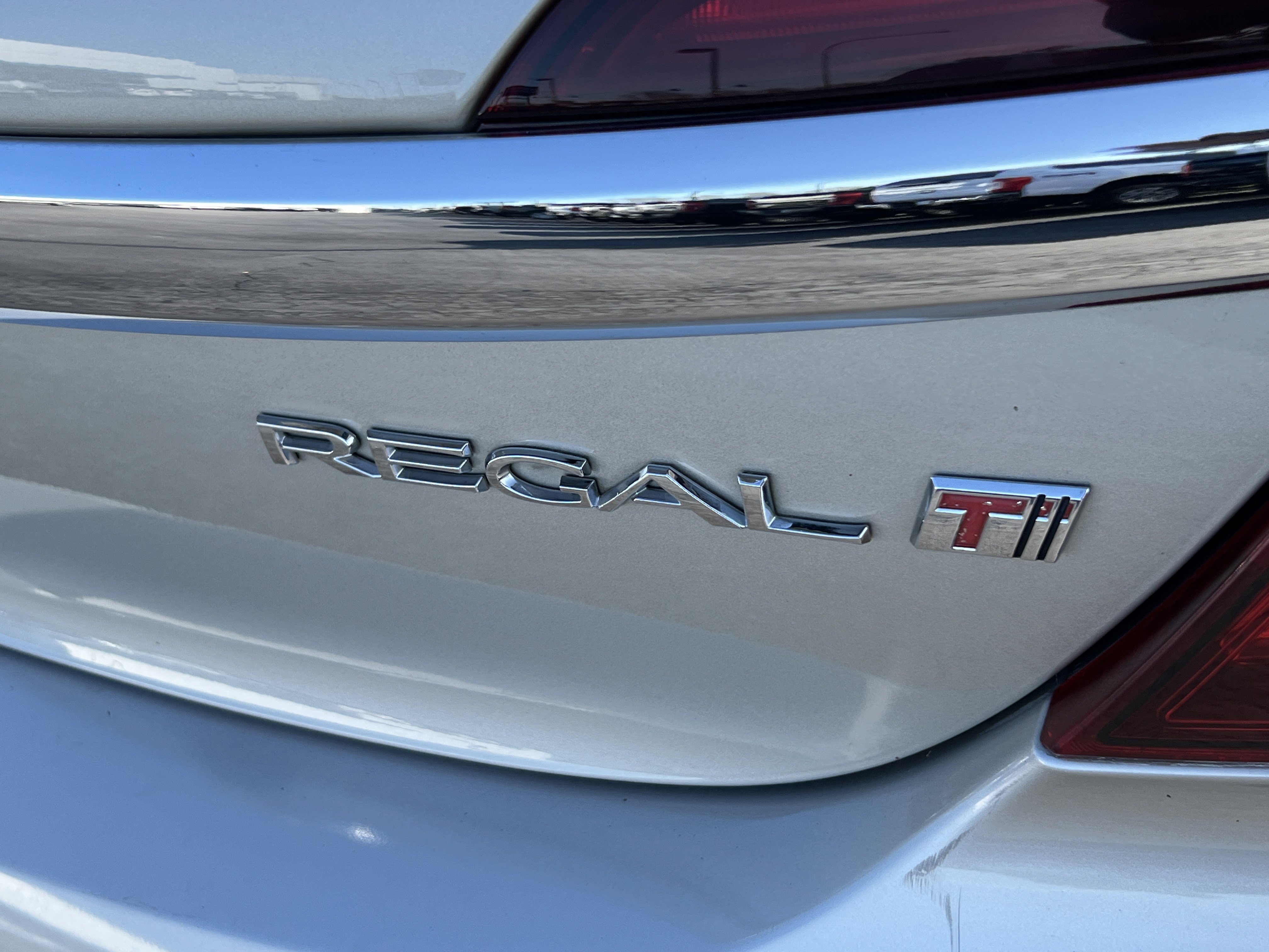 Used 2016 Buick Regal image 10