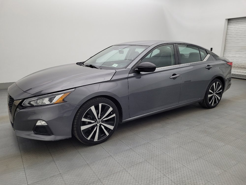 Used 2021 Nissan Altima 2.5 SR image 2