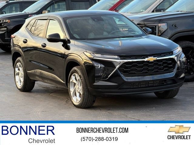 Used 2024 Chevrolet Trax LS w/ LS Convenience Package image 1