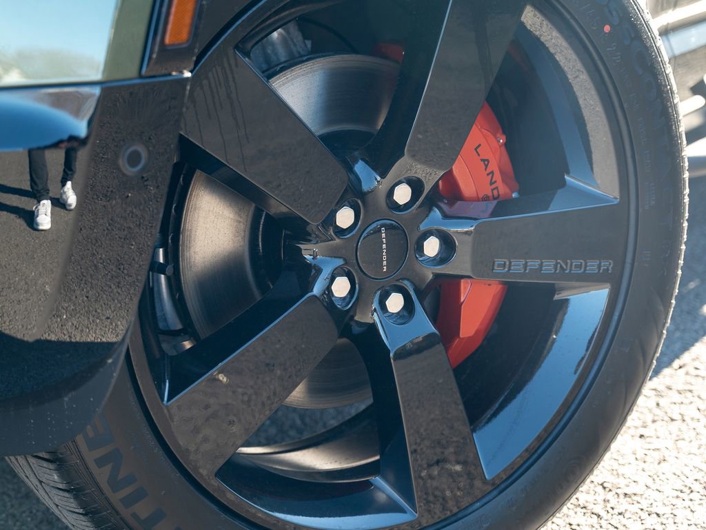 New 2026 Land Rover Defender 110 X image 9