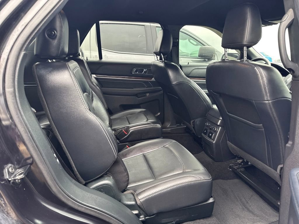 Used 2019 Ford Explorer Limited image 12