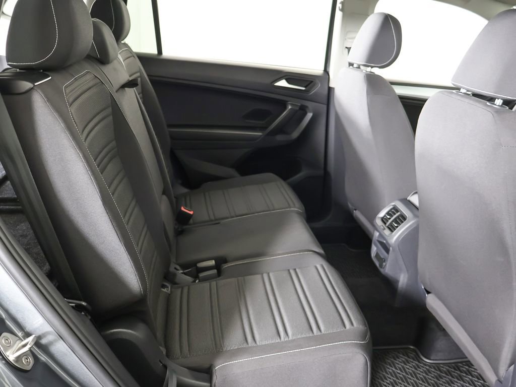 Used 2023 Volkswagen Tiguan S image 33