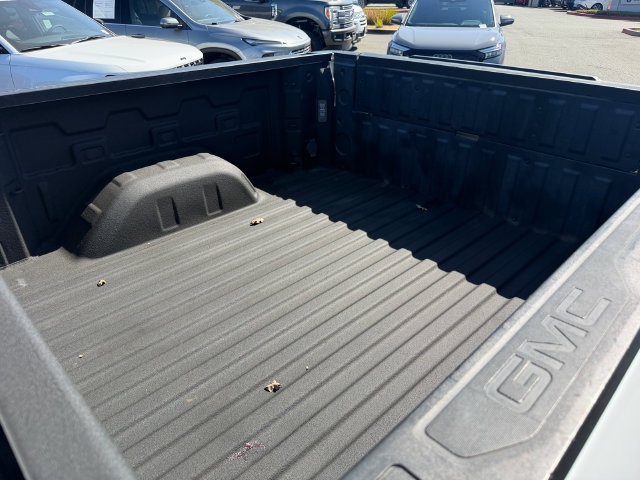 Used 2023 GMC Sierra 1500 AT4 w/ AT4 Premium Package AWD/4WD image 31