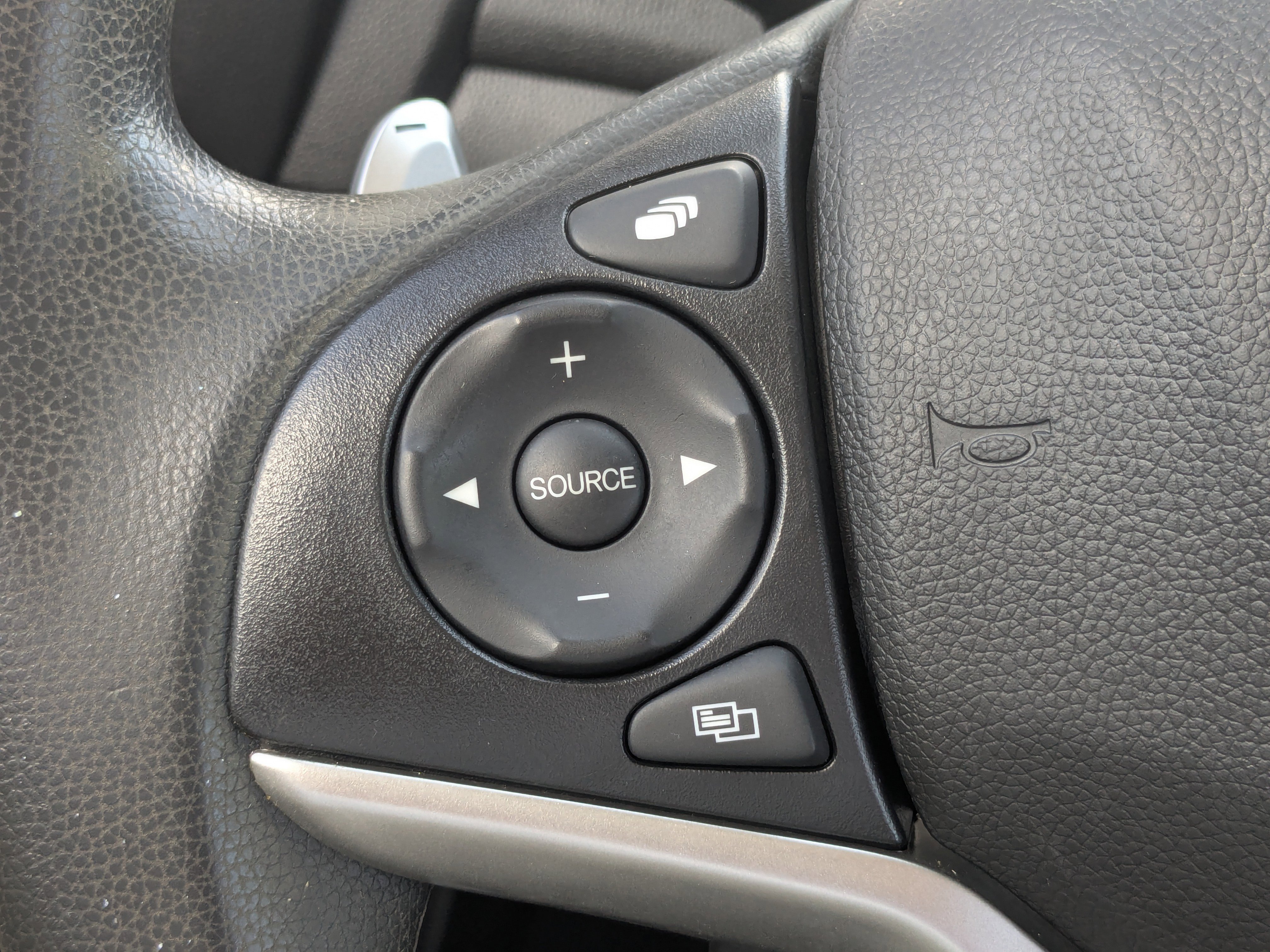 Used 2020 Honda Fit EX image 29