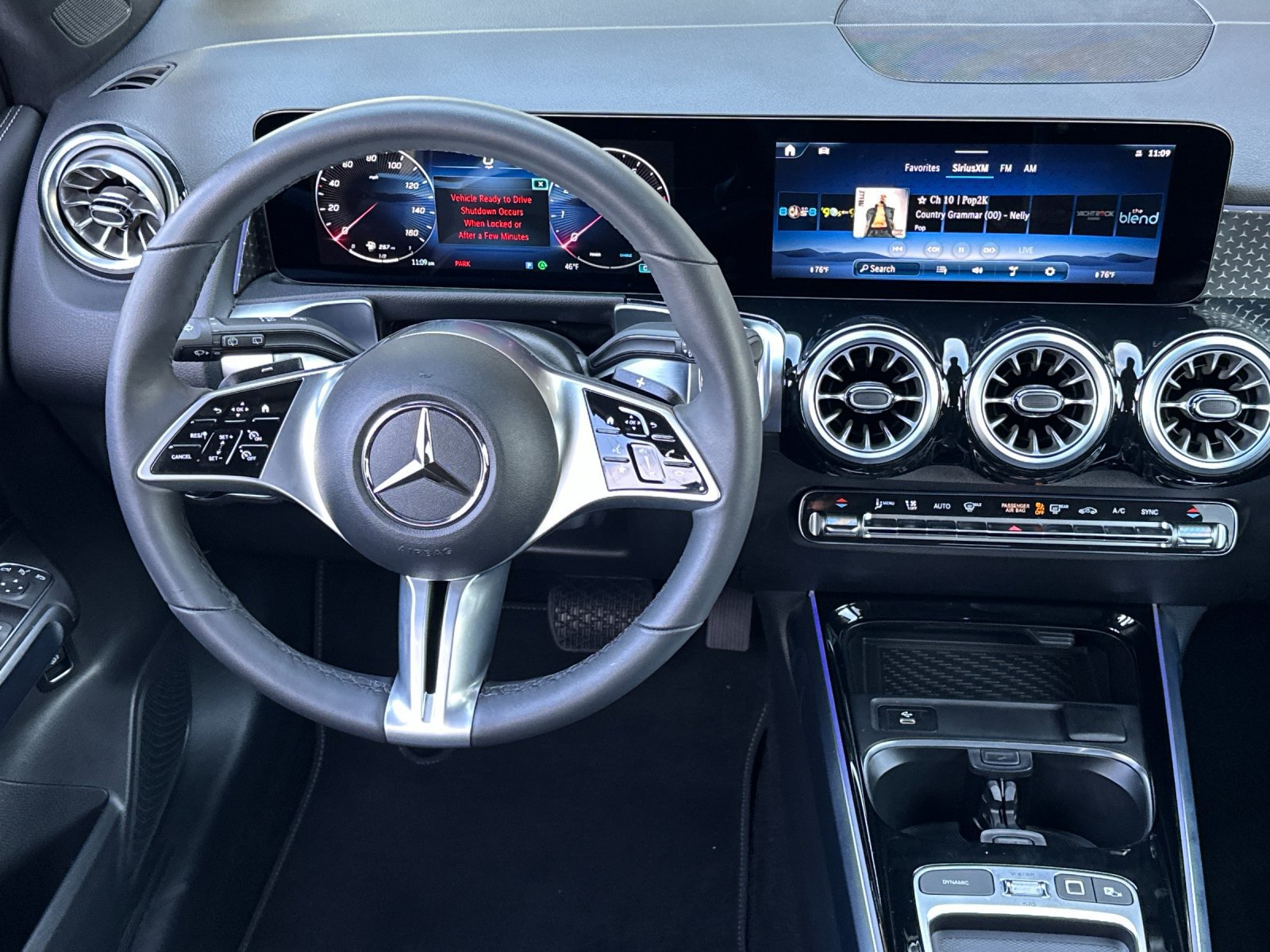 Used 2025 Mercedes-Benz GLB 250 4MATIC image 14