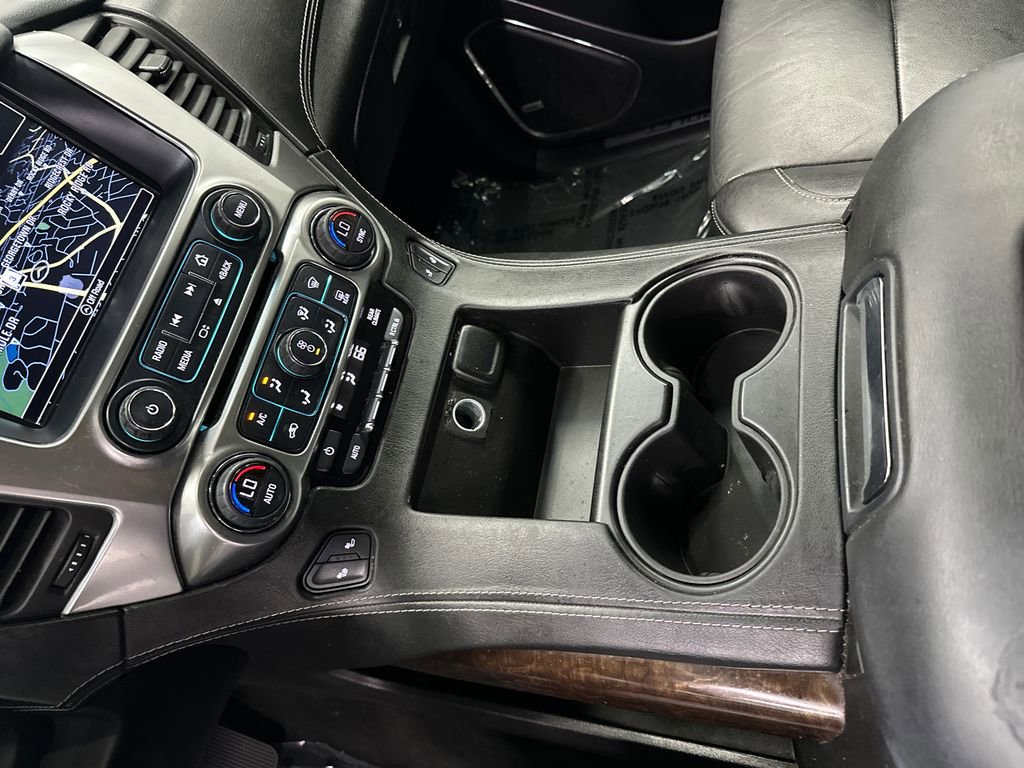 Used 2017 Chevrolet Suburban LT w/ LT Midnight Edition AWD/4WD image 32