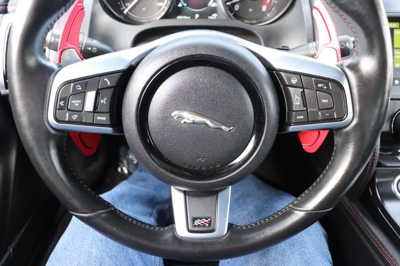 Used 2020 Jaguar F-TYPE Checkered Flag image 20