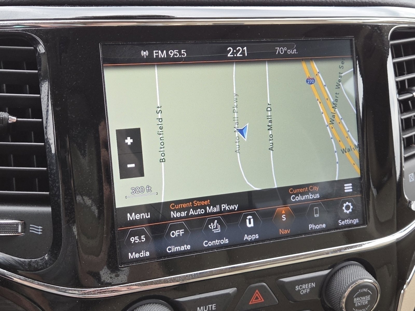 Used 2019 Jeep Grand Cherokee Limited AWD/4WD image 4