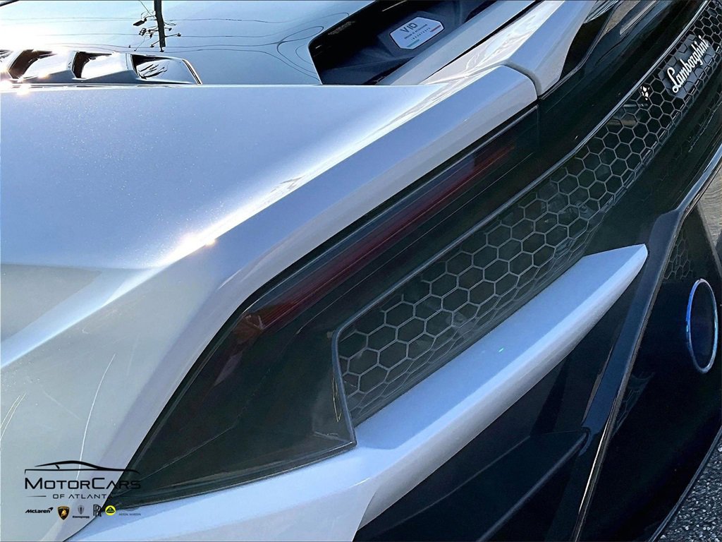 Used 2021 Lamborghini Huracan EVO image 21