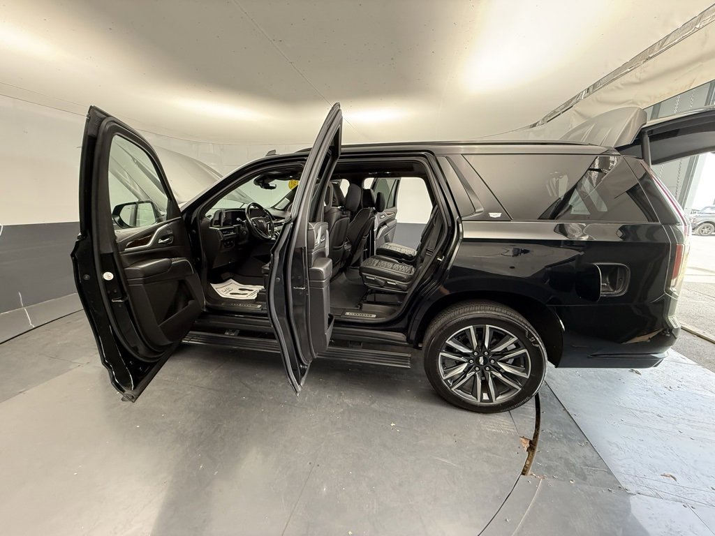 Used 2022 Cadillac Escalade Sport Platinum image 14