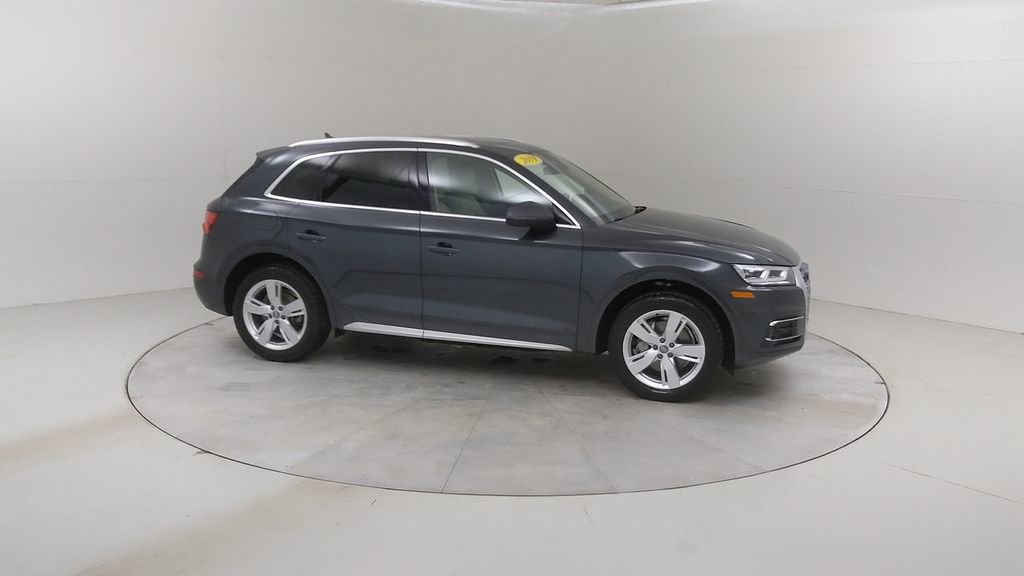 Used 2019 Audi Q5 Prestige w/ Prestige Package image 12