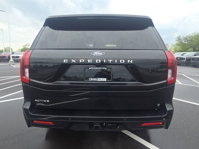 Used 2025 Ford Expedition Active AWD/4WD image 9