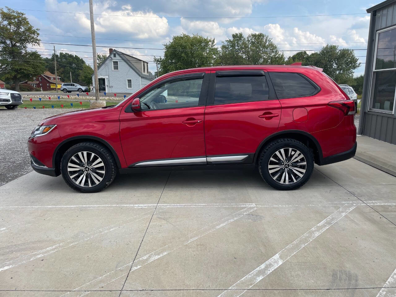 Used 2020 Mitsubishi Outlander SE image 7