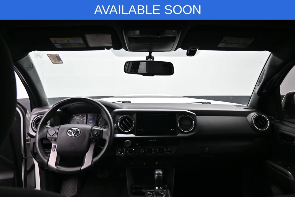 Used 2017 Toyota Tacoma TRD Sport w/ Tow Package (A/T) AWD/4WD image 25