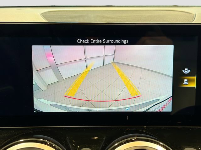 Used 2022 Mercedes-Benz GLB 250 GLB 250 image 11