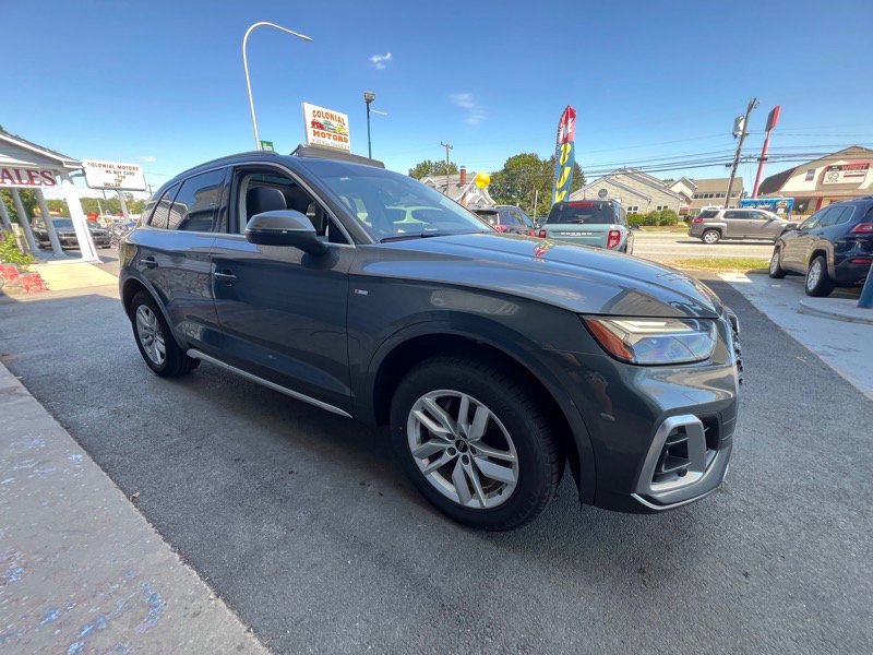 Used 2022 Audi Q5 2.0T Premium w/ Convenience Package image 4