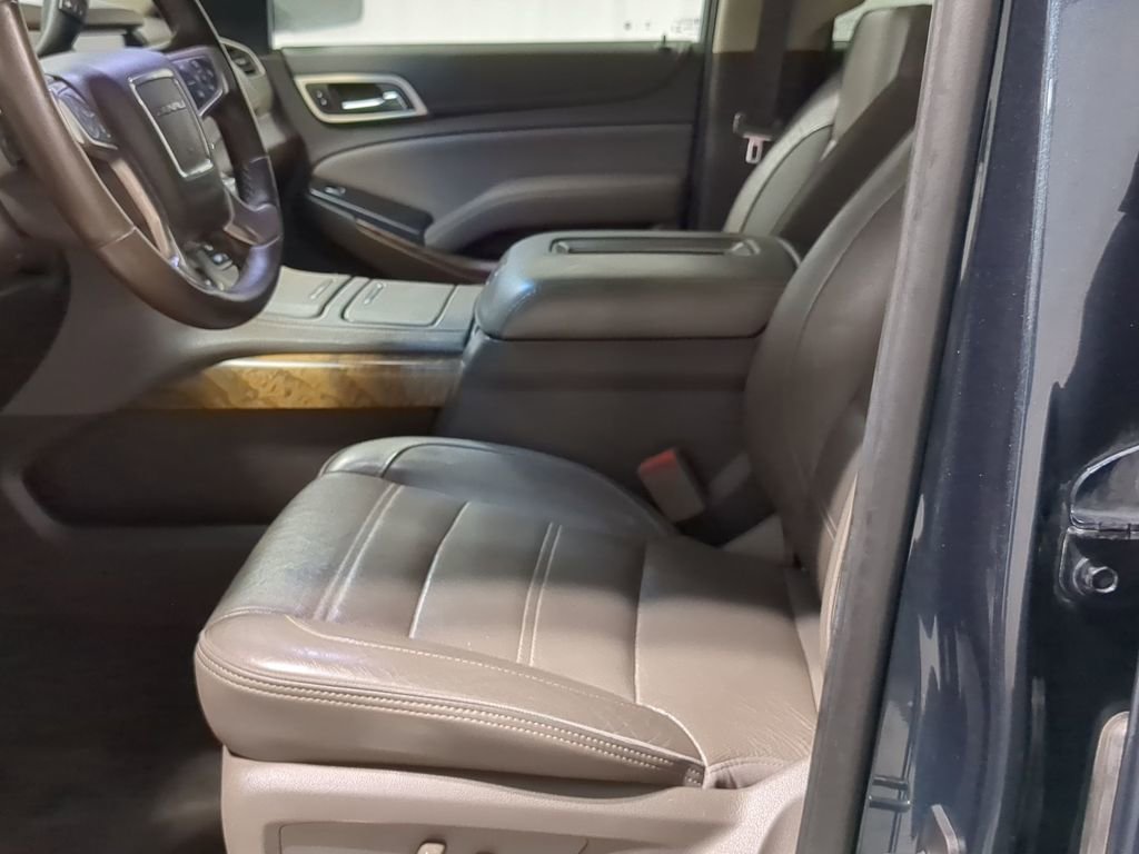 Used 2019 GMC Yukon Denali w/ Open Road Package image 20