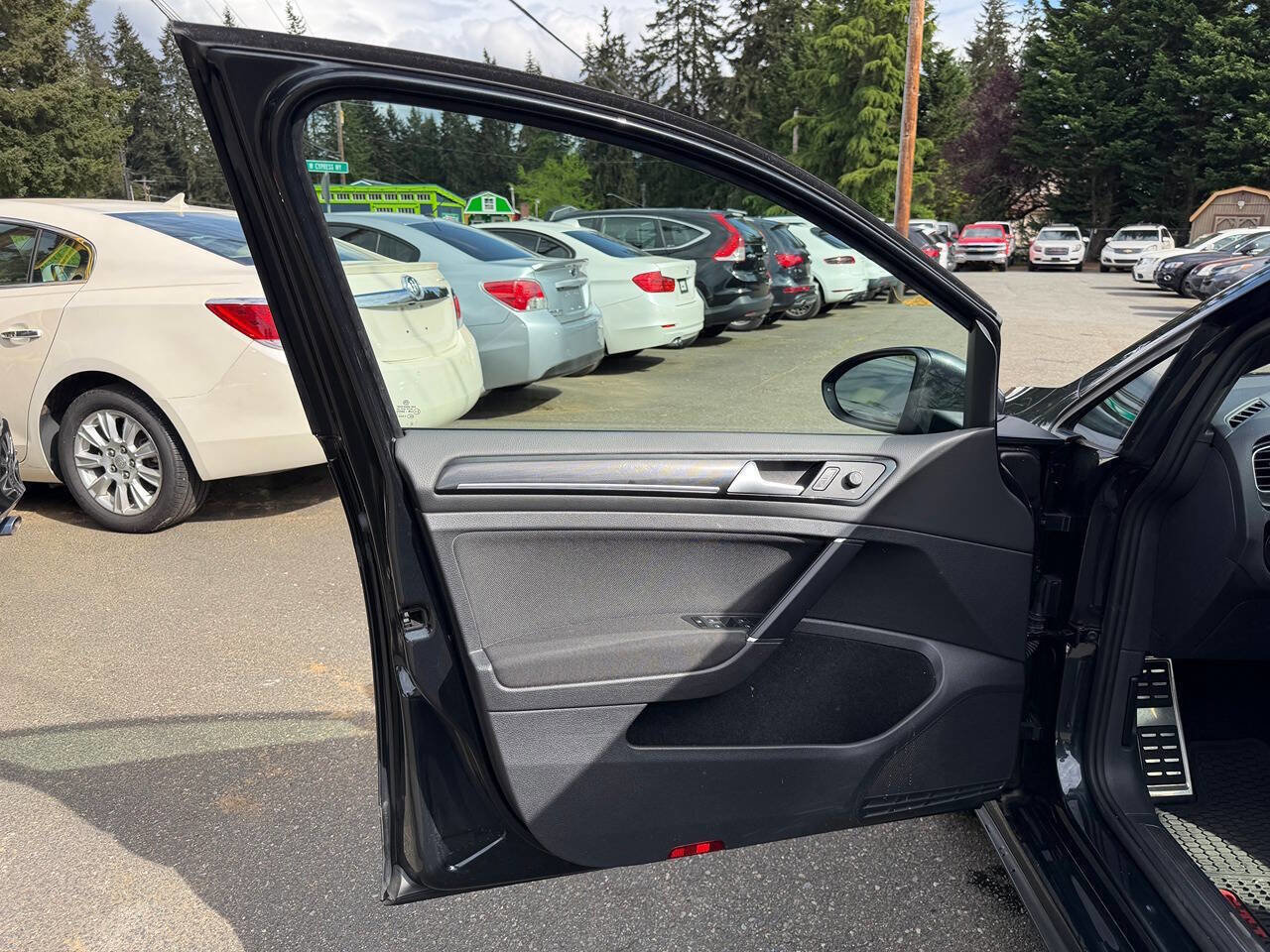 Used 2015 Volkswagen GTI S FWD image 26