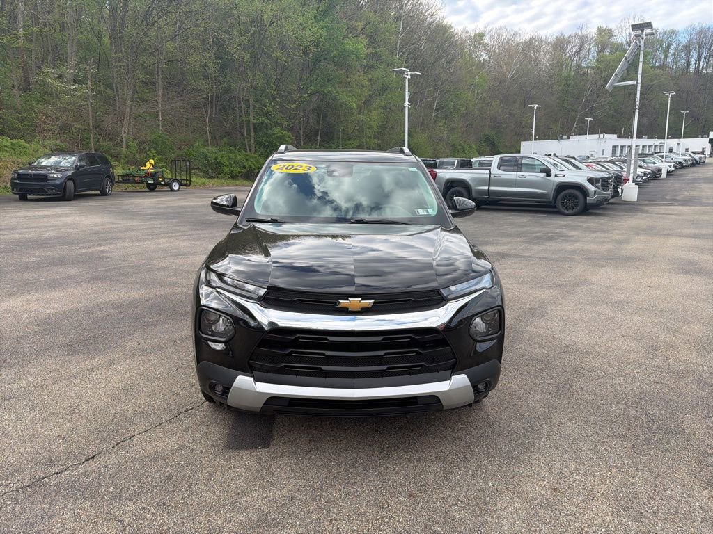Used 2023 Chevrolet TrailBlazer LT w/ Convenience Package AWD/4WD image 8