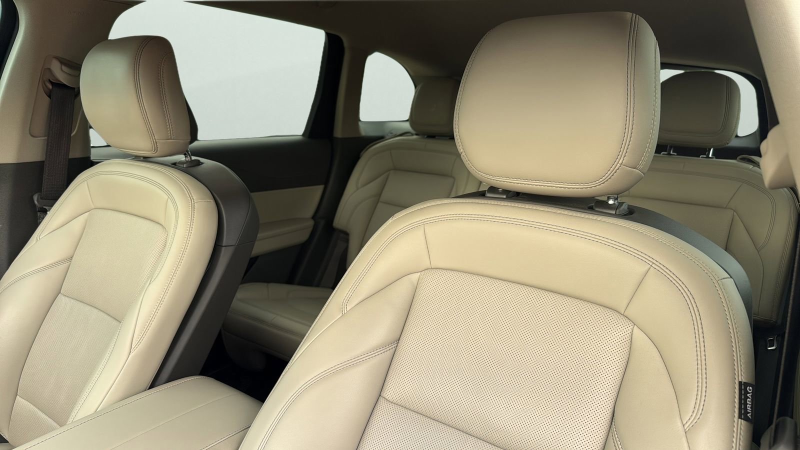 Certified 2024 Lincoln Nautilus Premier AWD/4WD image 9