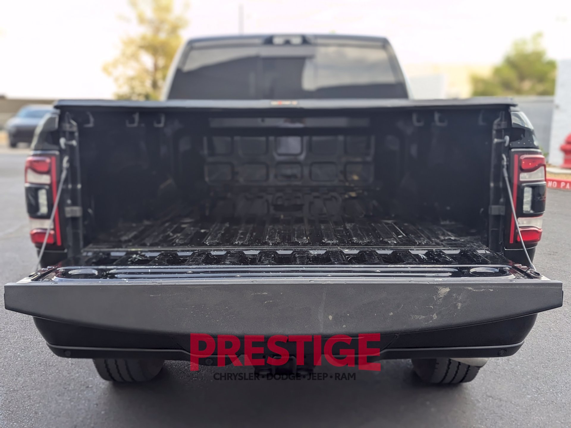 Used 2023 RAM 3500 Laramie AWD/4WD image 13