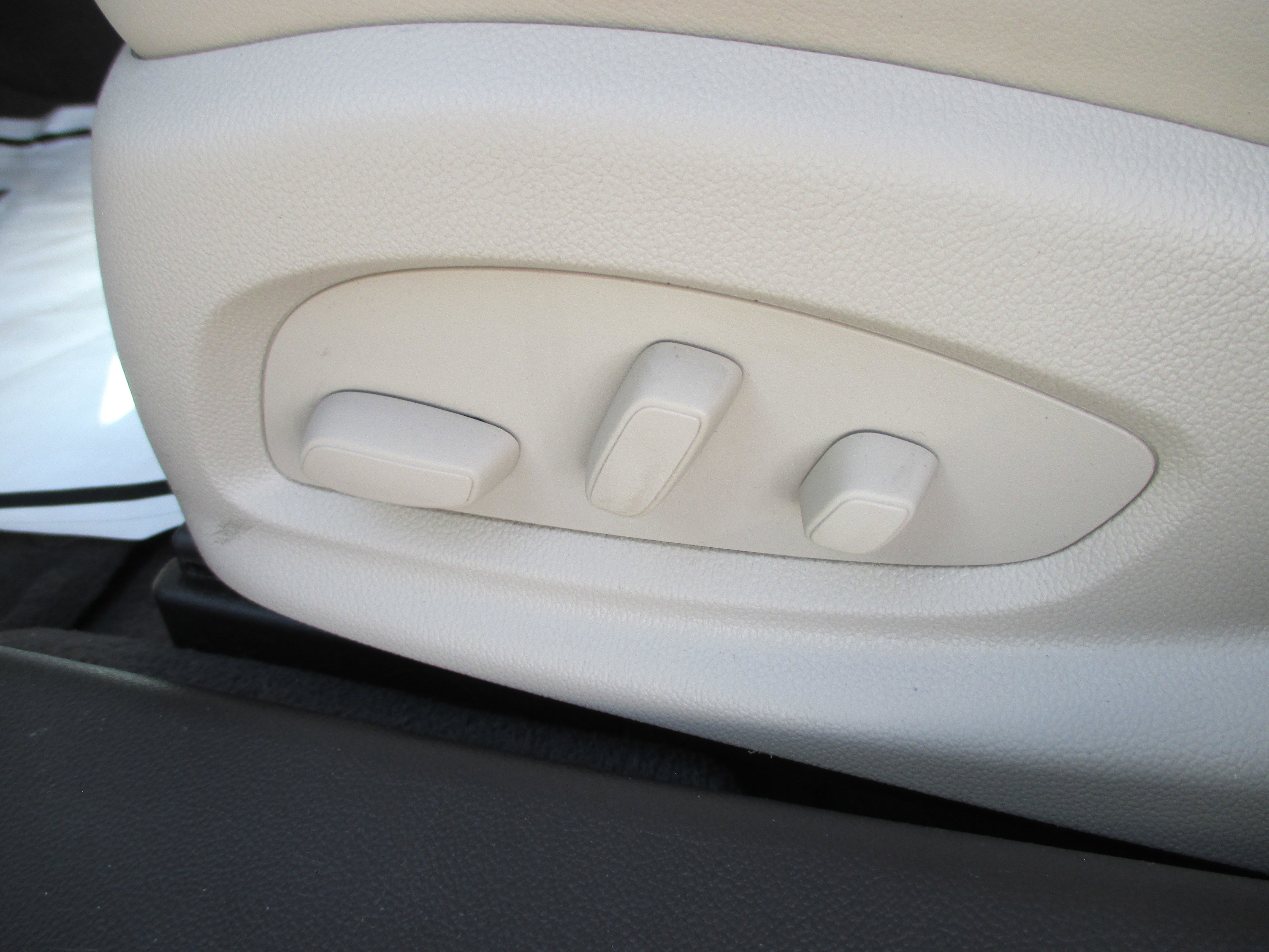 Used 2016 Buick LaCrosse Premium w/ Driver Confidence Package #1 image 16