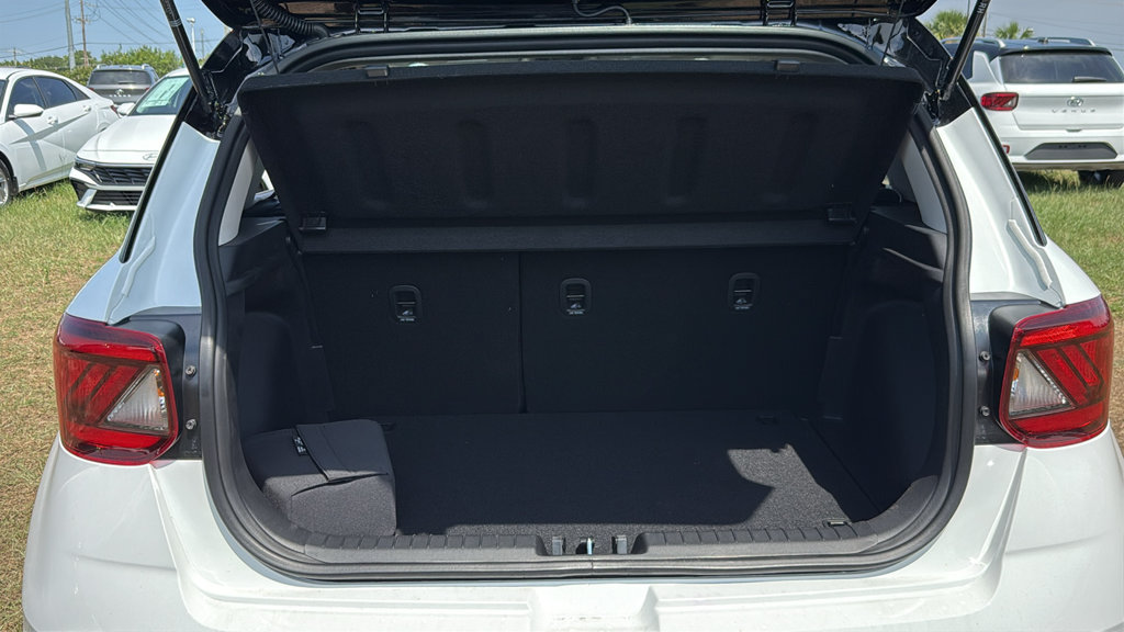 New 2026 Hyundai Venue SEL FWD image 10