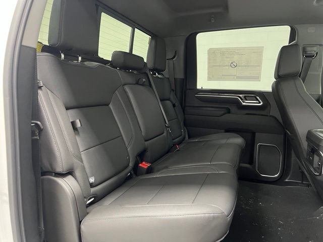 New 2026 Chevrolet Silverado 2500 LTZ w/ LTZ Premium Package AWD/4WD image 19