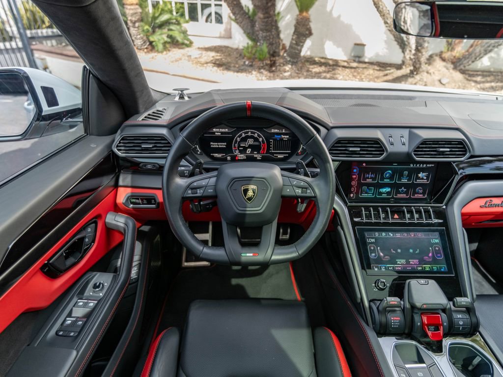 Used 2023 Lamborghini Urus S AWD/4WD image 44
