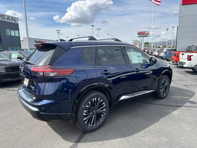 Used 2026 Nissan Rogue Platinum w/ Platinum Premium Package AWD/4WD image 12
