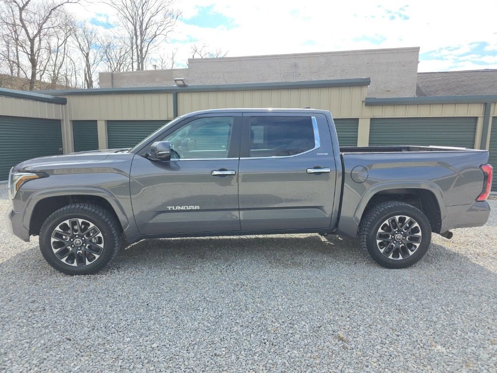 Used 2024 Toyota Tundra Limited AWD/4WD image 3