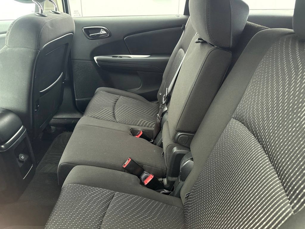 Used 2020 Dodge Journey SE w/ SE Popular Equipment Group FWD image 14
