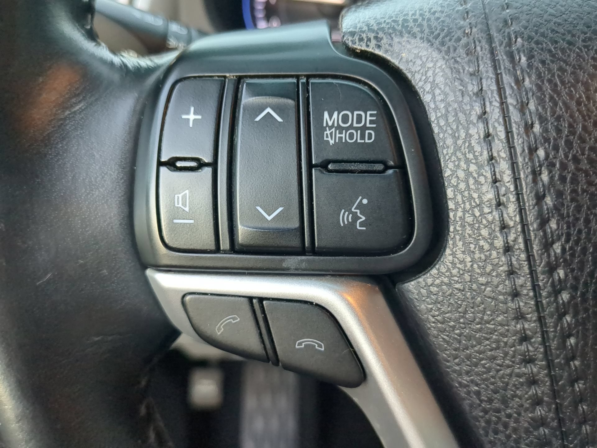Used 2017 Toyota Highlander XLE AWD/4WD image 68