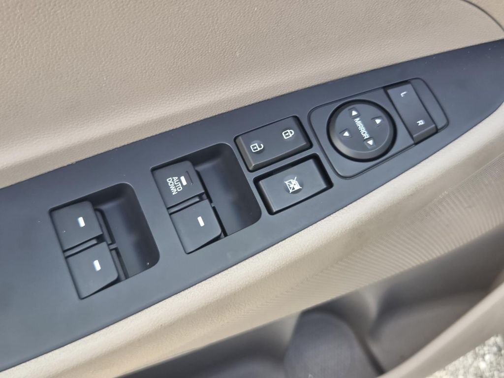 Used 2020 Hyundai Tucson SE w/ Cargo Package FWD image 19