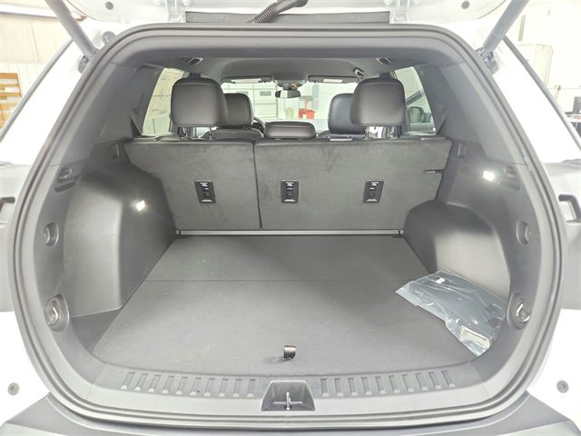 New 2026 GMC Terrain Elevation w/ Elevation Premium Package image 40