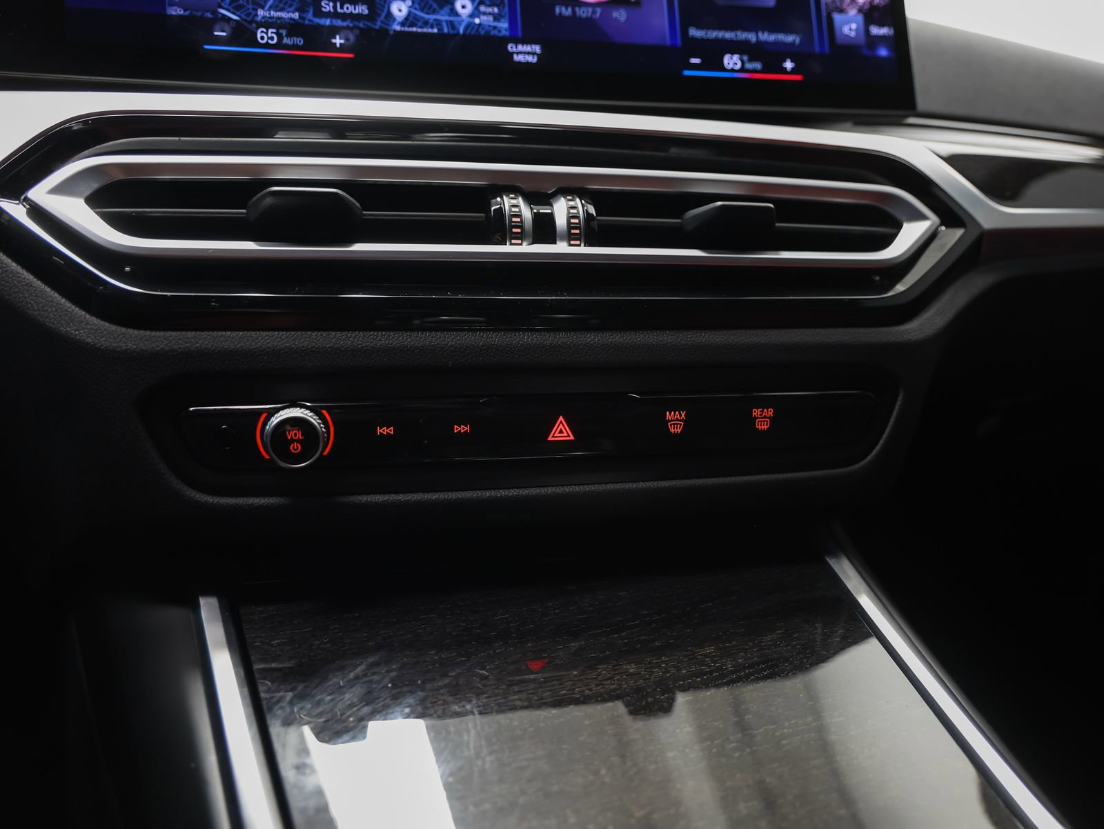 Used 2023 BMW i4 eDrive40 w/ Premium Package image 38