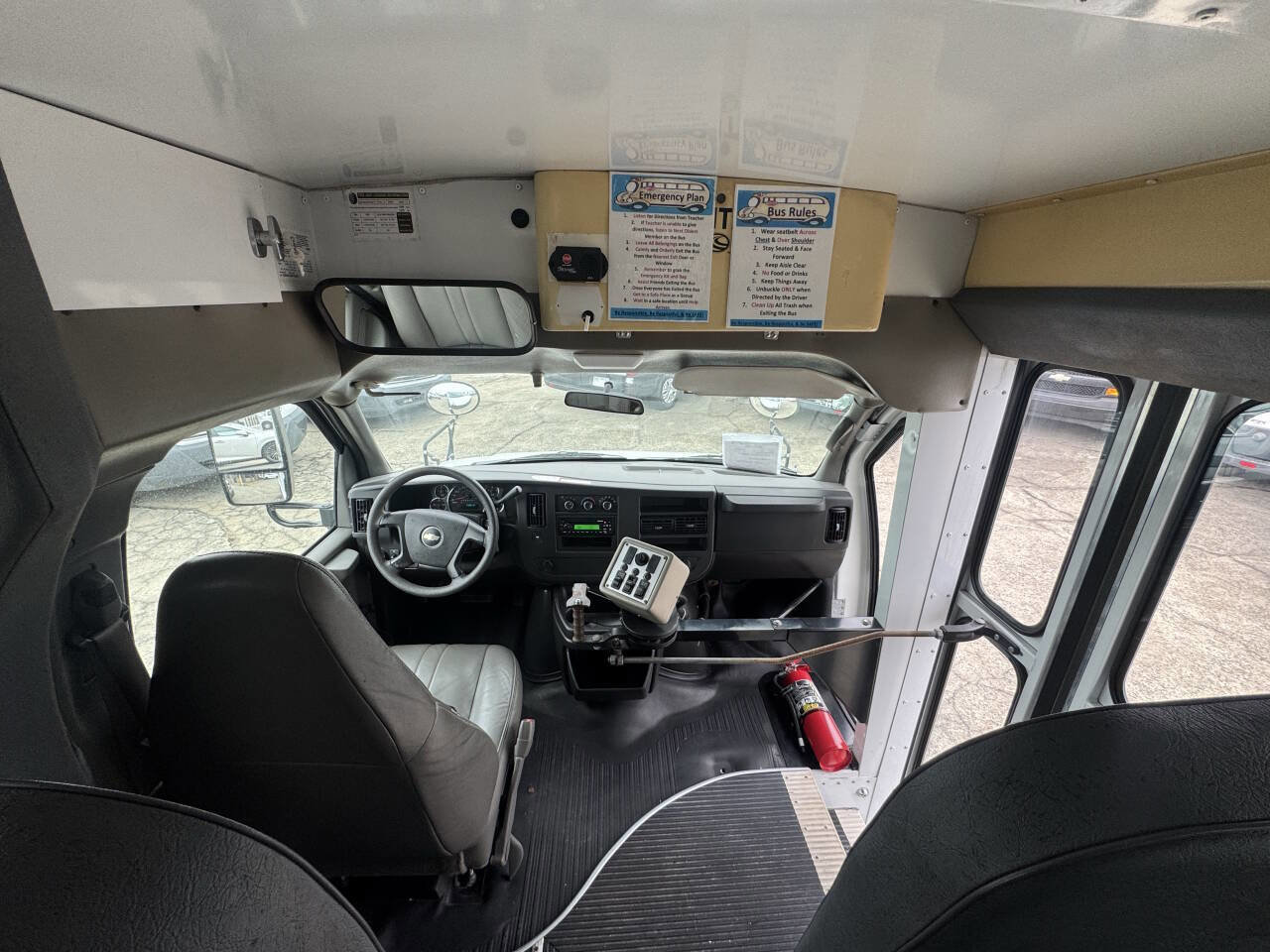 Used 2008 Chevrolet Express 3500 3500 2dr Commercial/Cutaway/Ch w/ School Bus Package image 12