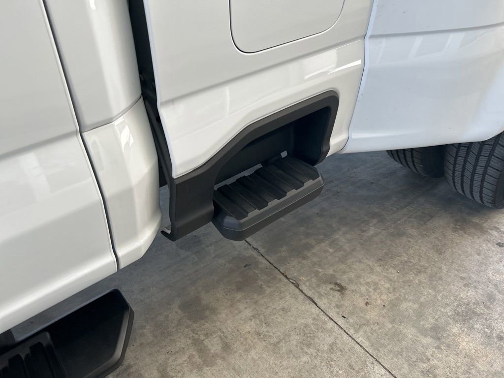 Used 2024 Ford F350 XL w/ 360-Degree Camera Package image 16