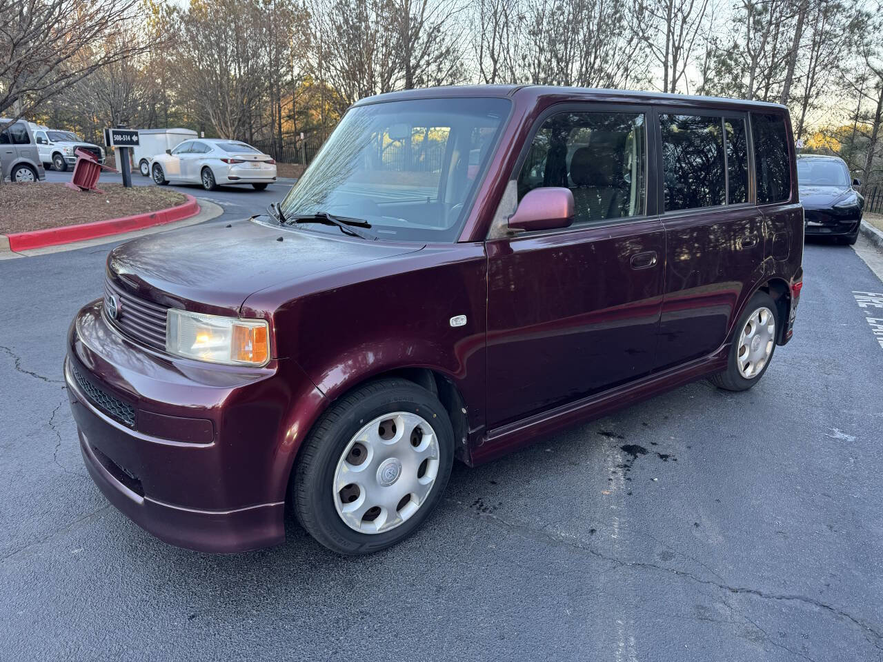 Used 2005 Scion xB image 1