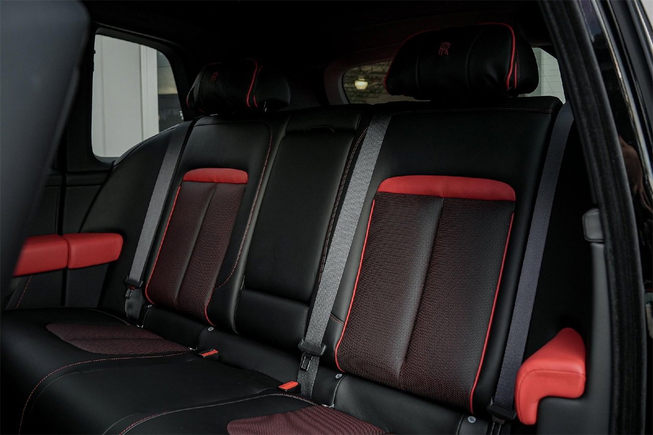 New 2026 Rolls-Royce Cullinan image 42