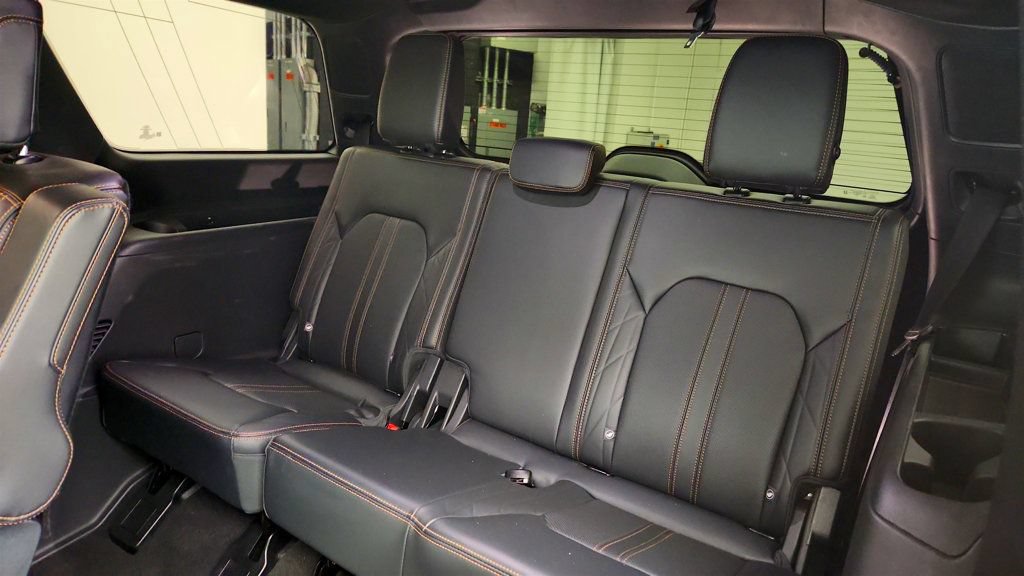 Used 2024 Ford Expedition Platinum AWD/4WD image 21