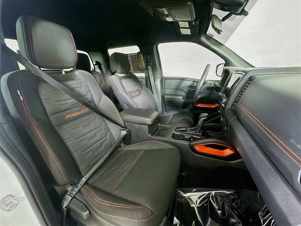 Used 2023 Nissan Frontier PRO-4X w/ Pro Convenience Package image 12