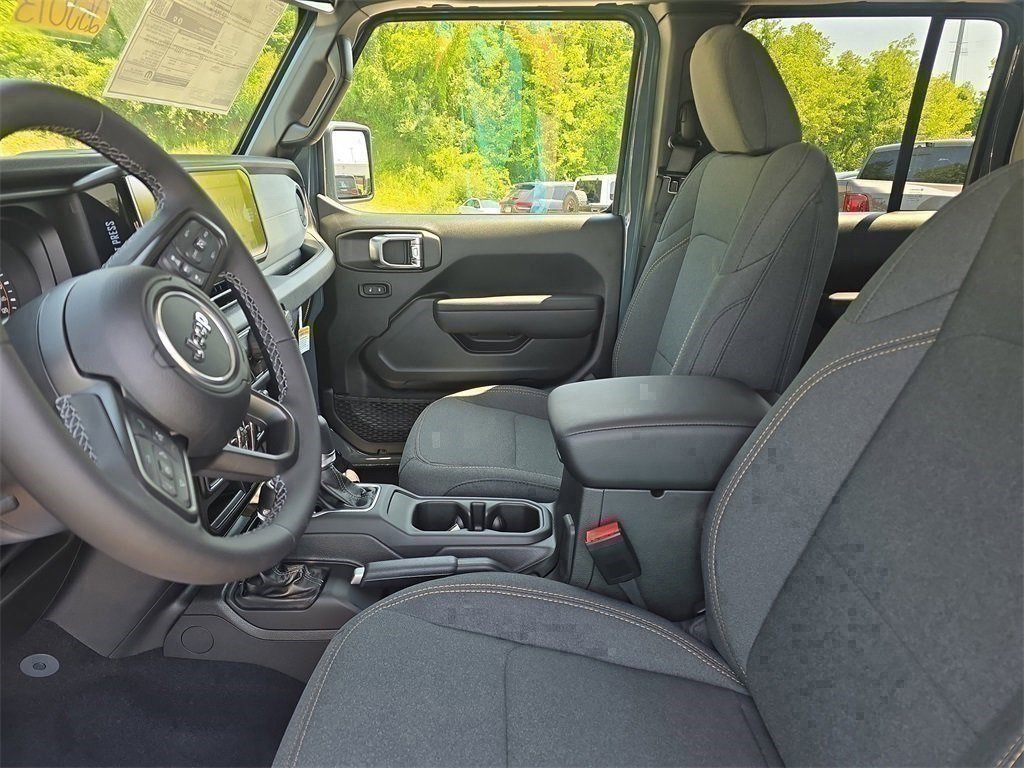 New 2025 Jeep Gladiator Sport image 11