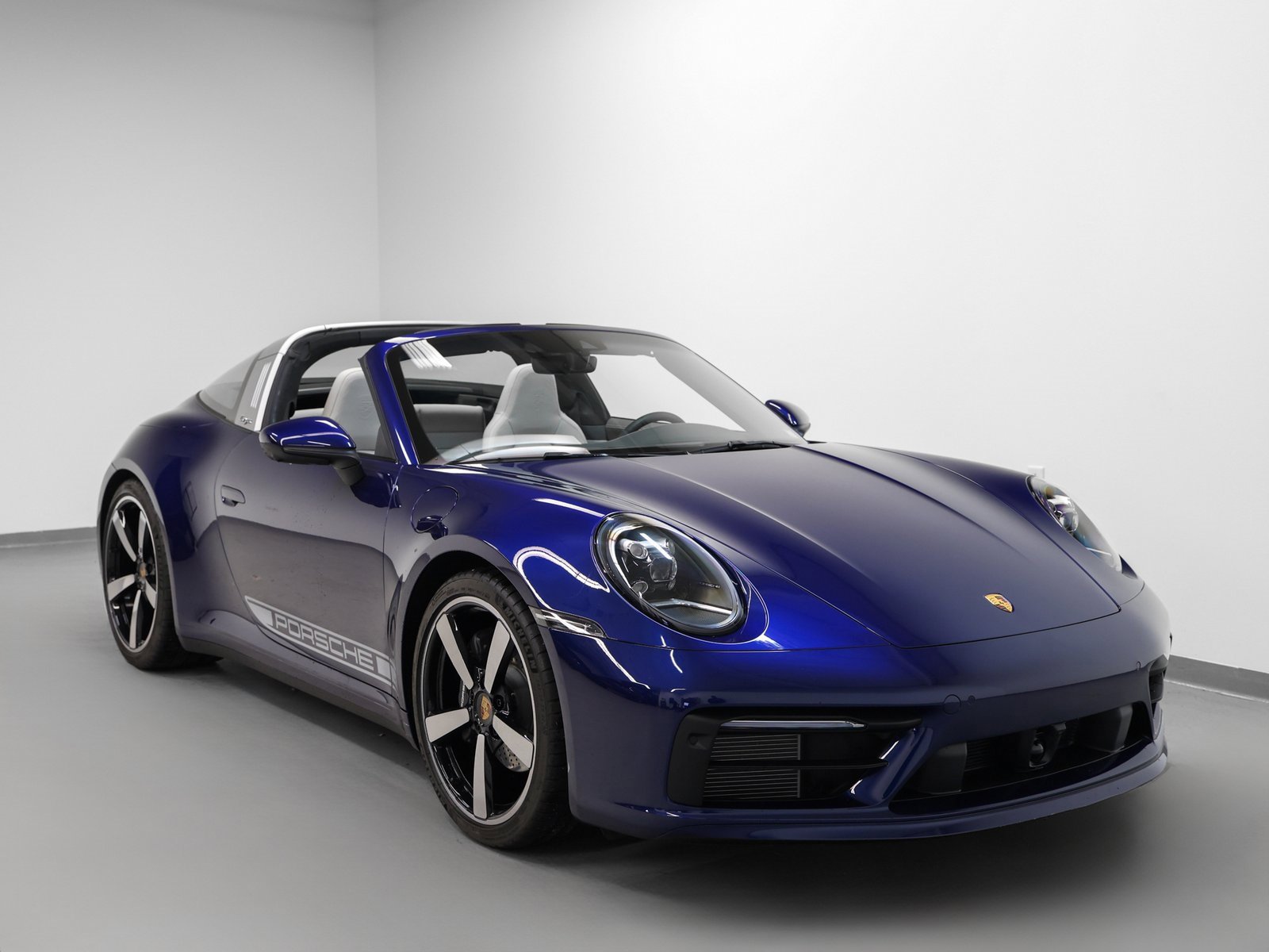 Used 2024 Porsche 911 Targa 4 image 11