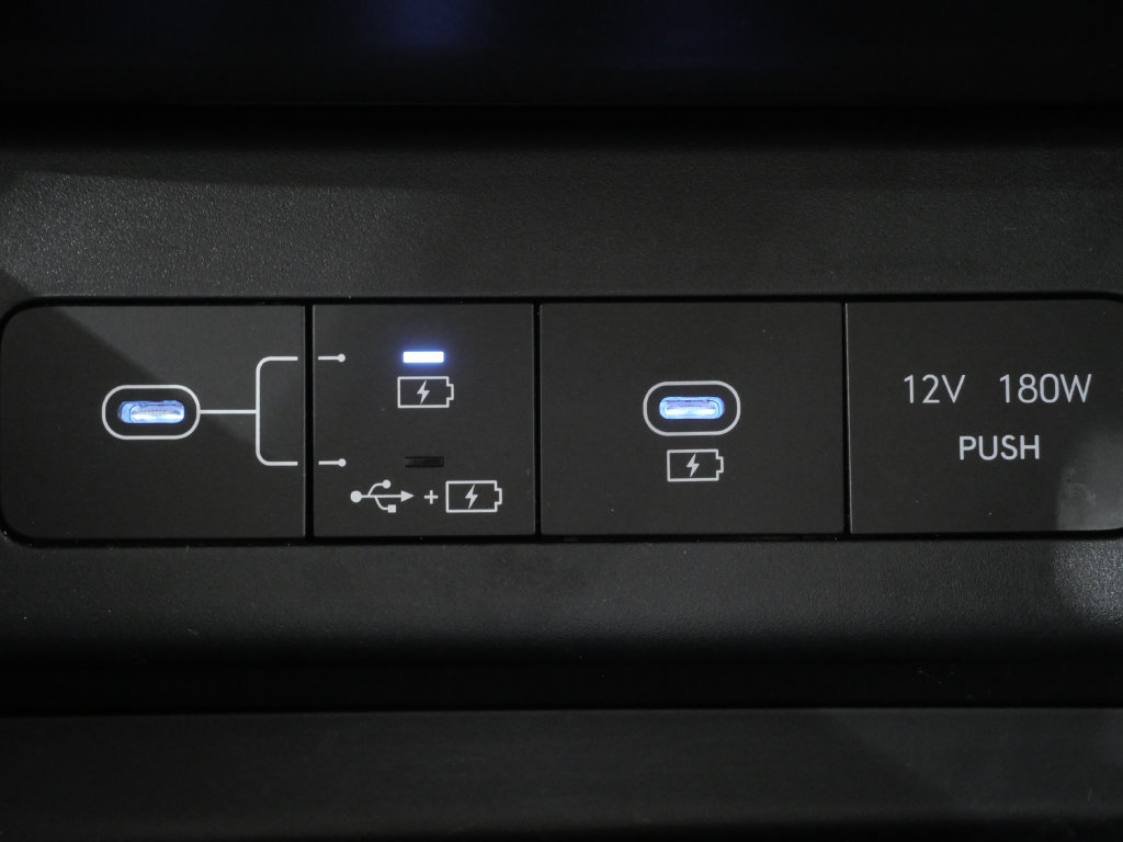 Used 2025 Hyundai Sonata SEL FWD image 22