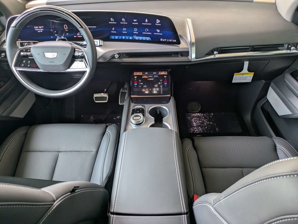 New 2027 Cadillac Vistiq Sport w/ LPO, Floor Liner Package AWD/4WD image 18