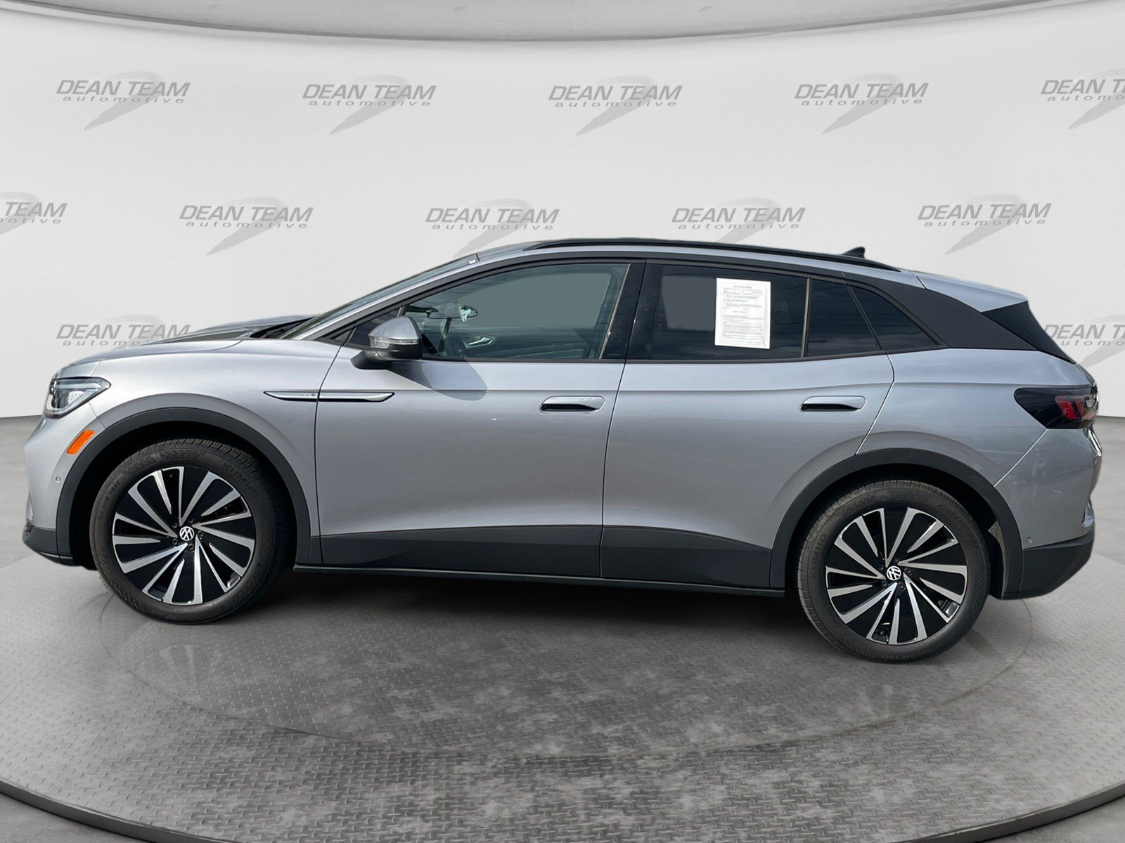 Used 2024 Volkswagen ID.4 S RWD image 4