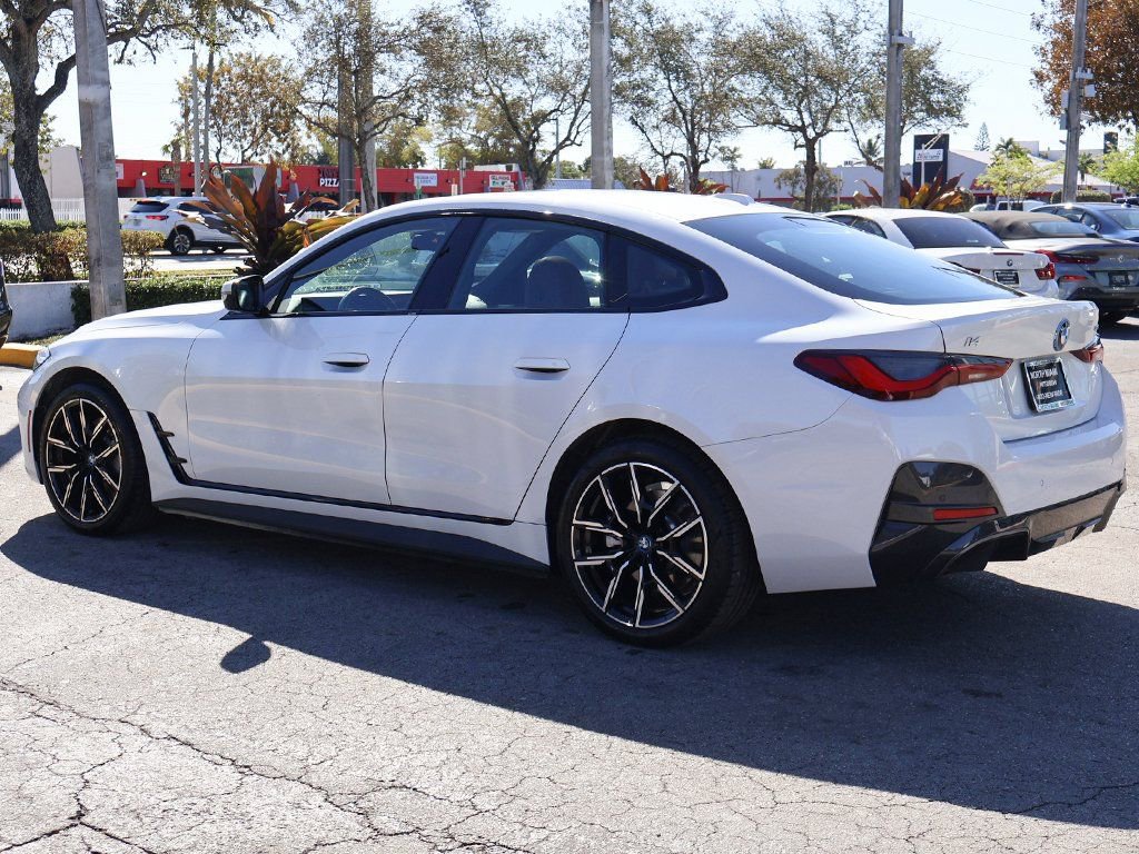 Used 2023 BMW i4 eDrive40 w/ M Sport Package image 8