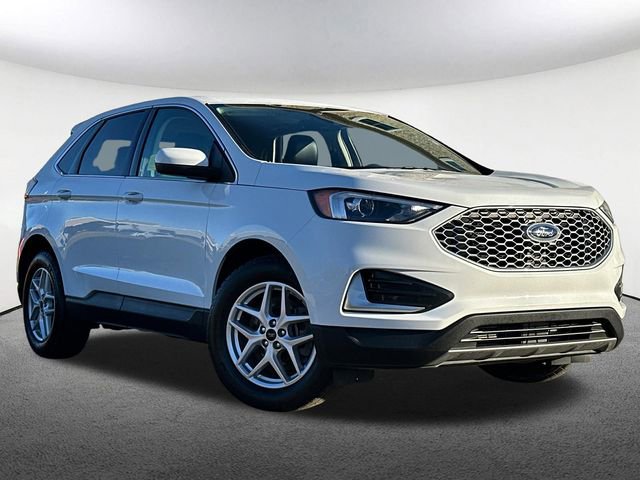 Used 2024 Ford Edge SEL image 2